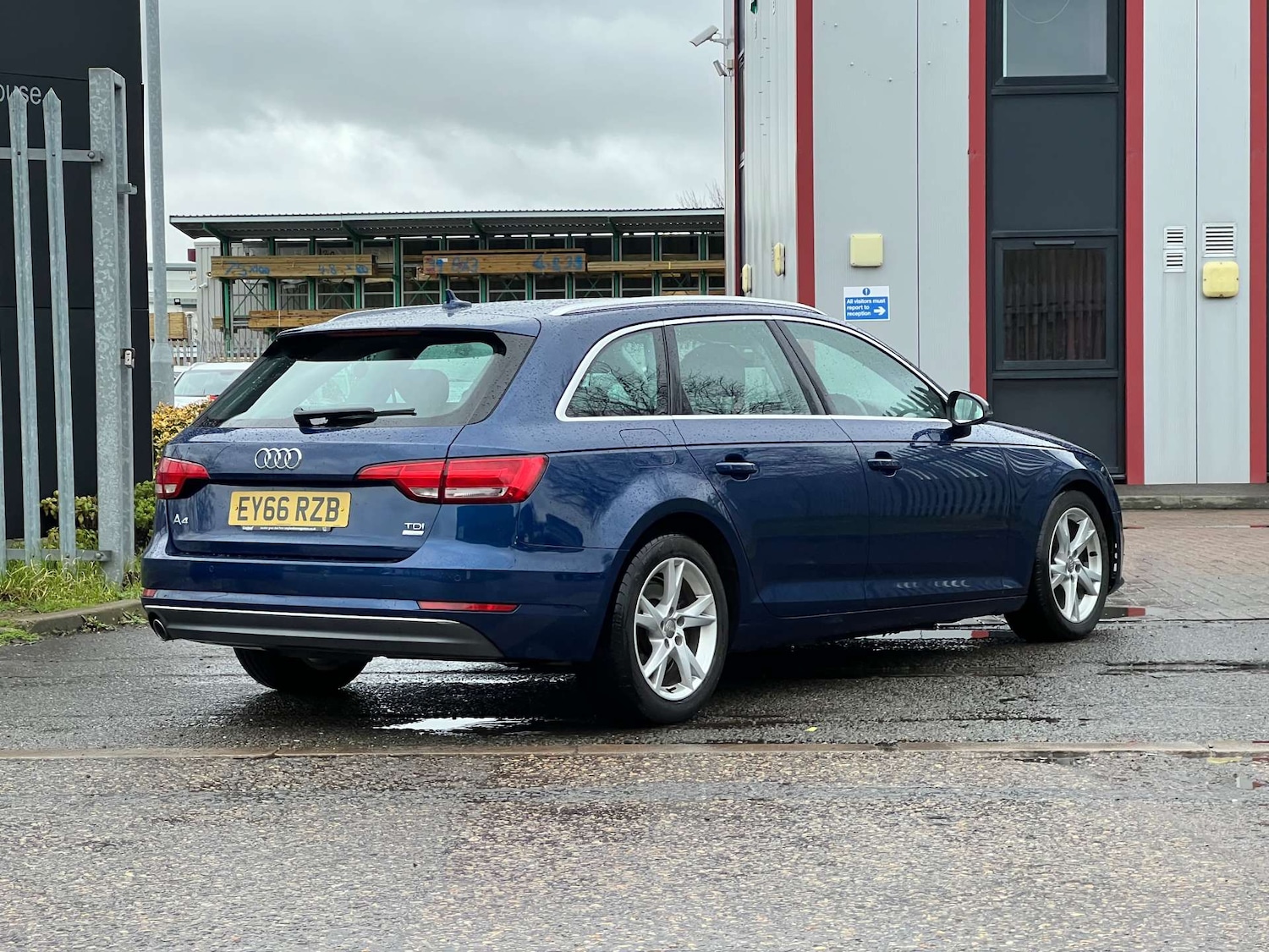 Used Audi A4 2016 for sale - 77307795: Photo 16
