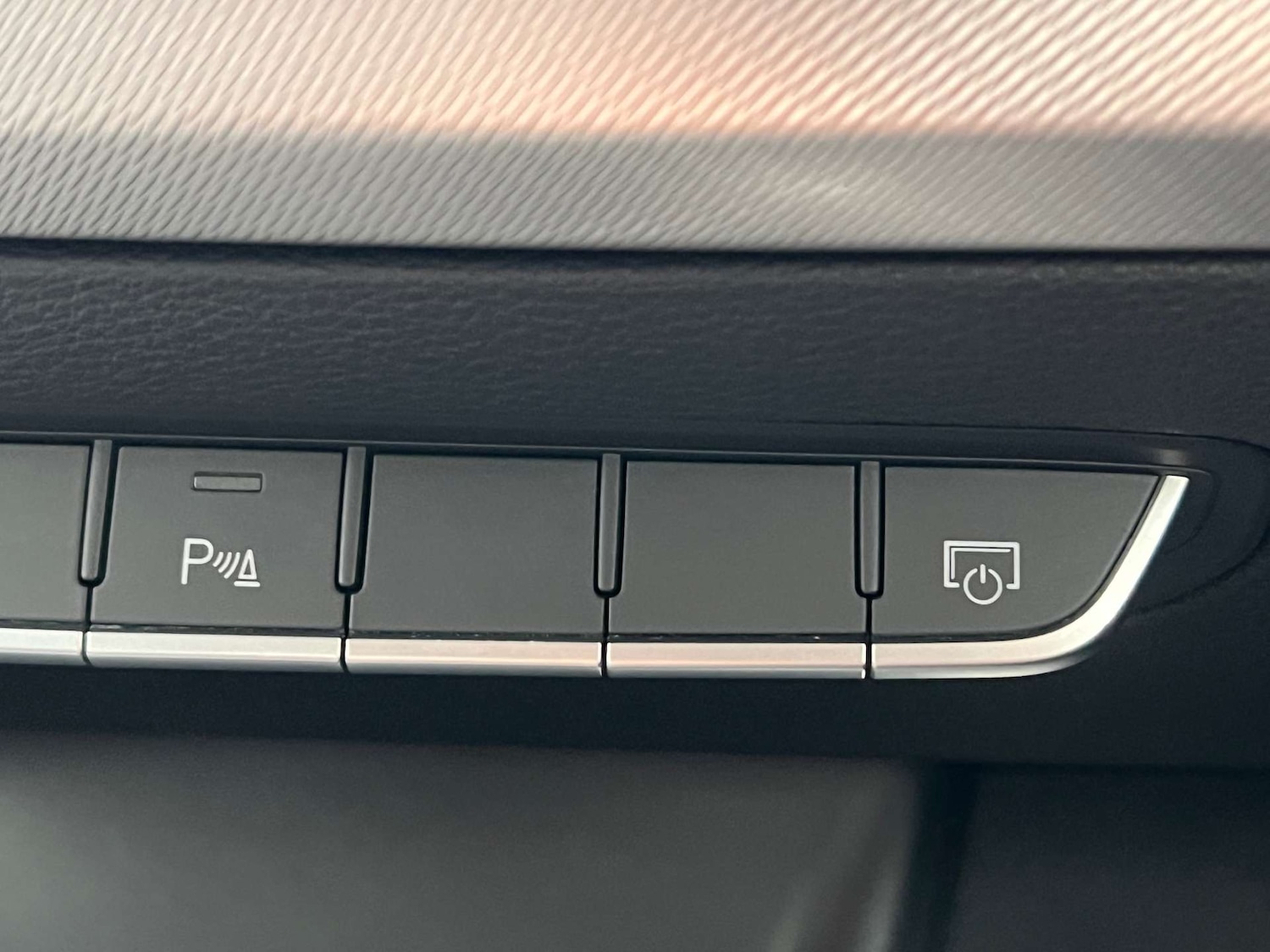 Used Audi A4 2016 for sale - 77307795: Photo 44