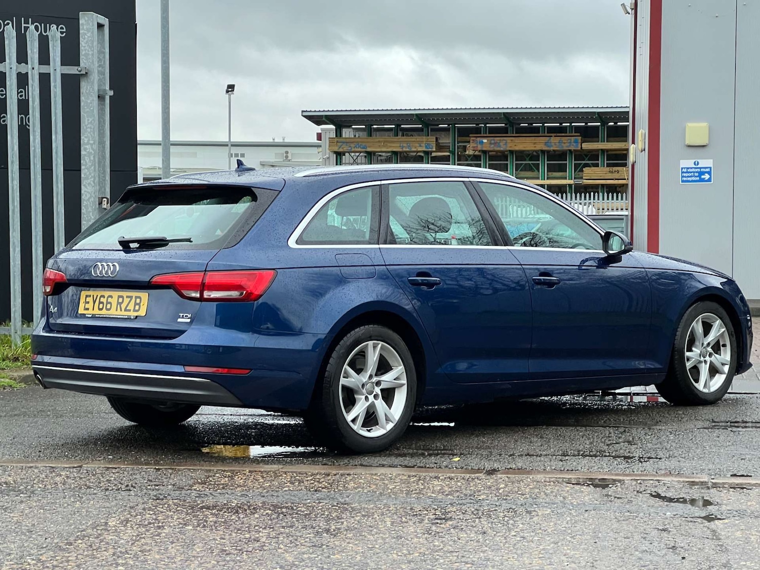 Used Audi A4 2016 for sale - 77307795: Photo 7