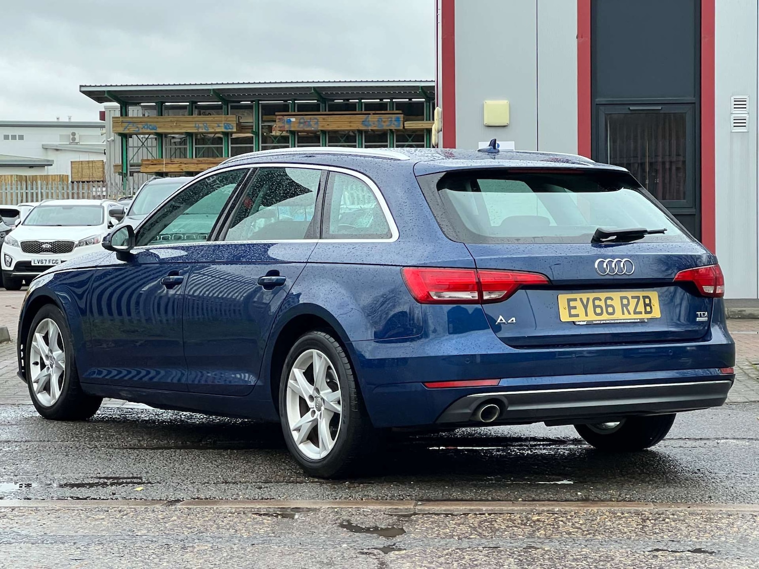 Used Audi A4 2016 for sale - 77307795: Photo 9