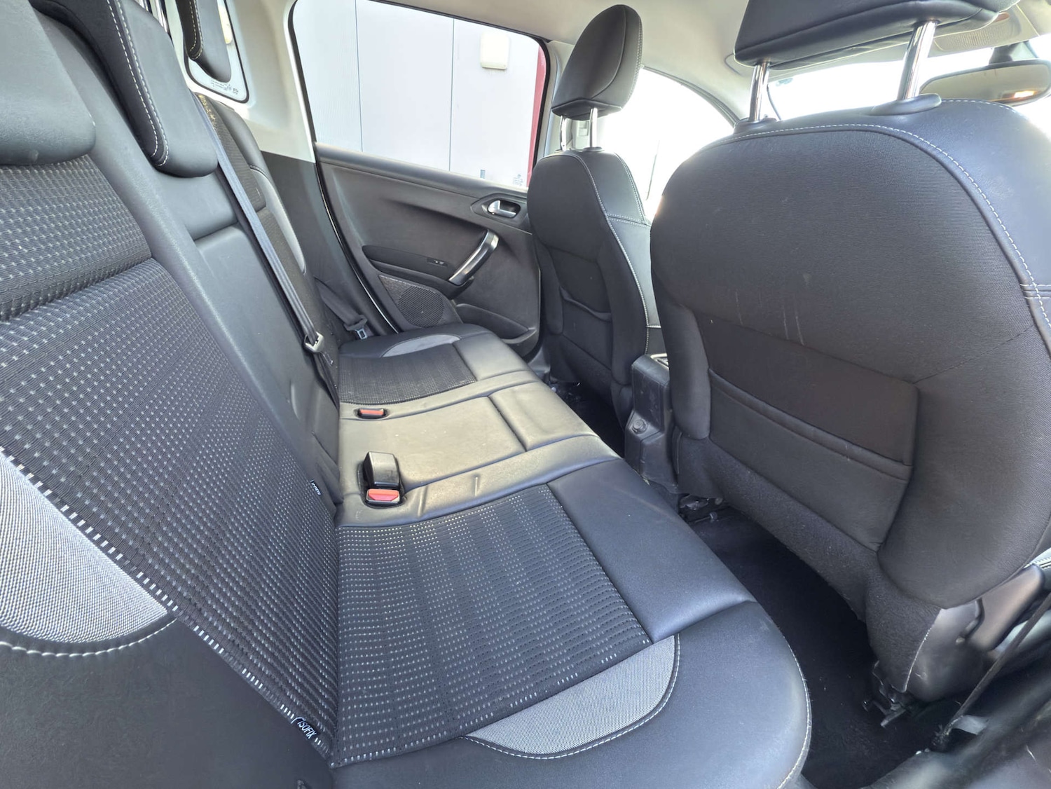 Used Peugeot 2008 2016 for sale - 76601904: Photo 14