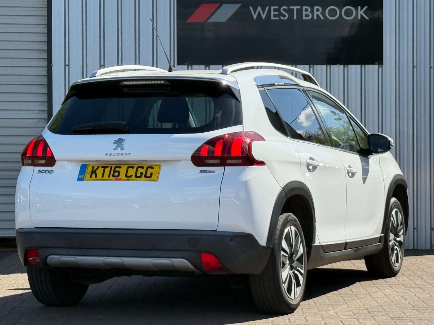 Used Peugeot 2008 2016 for sale - 76601904: Photo 18