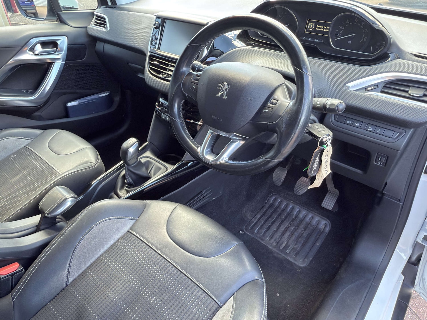 Used Peugeot 2008 2016 for sale - 76601904: Photo 7