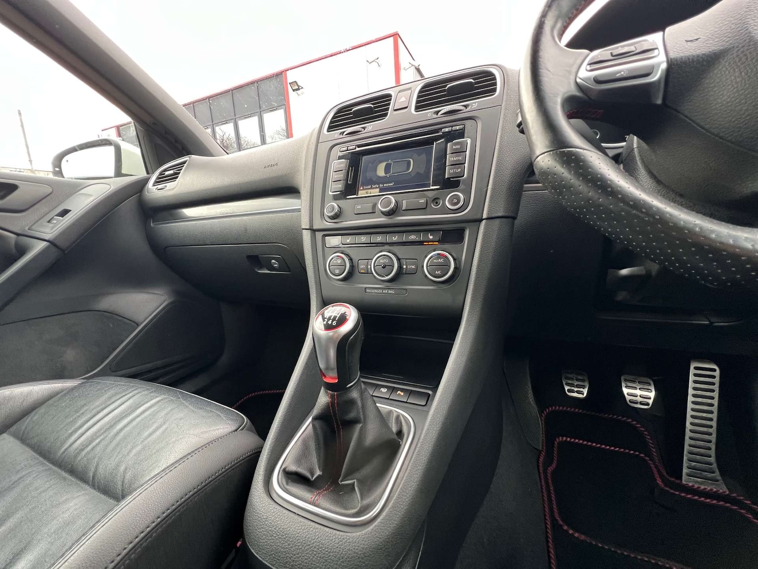 Used Volkswagen Golf 2012 for sale - 76493611: Photo 33