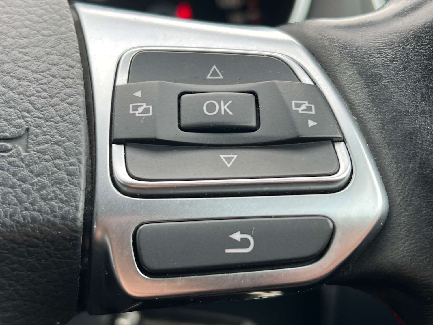 Used Volkswagen Golf 2012 for sale - 76493611: Photo 52