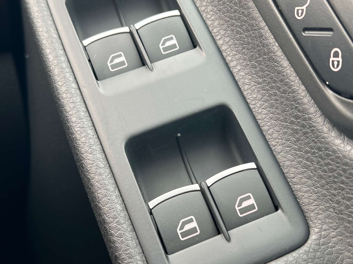 Used Volkswagen Golf 2012 for sale - 76493611: Photo 57