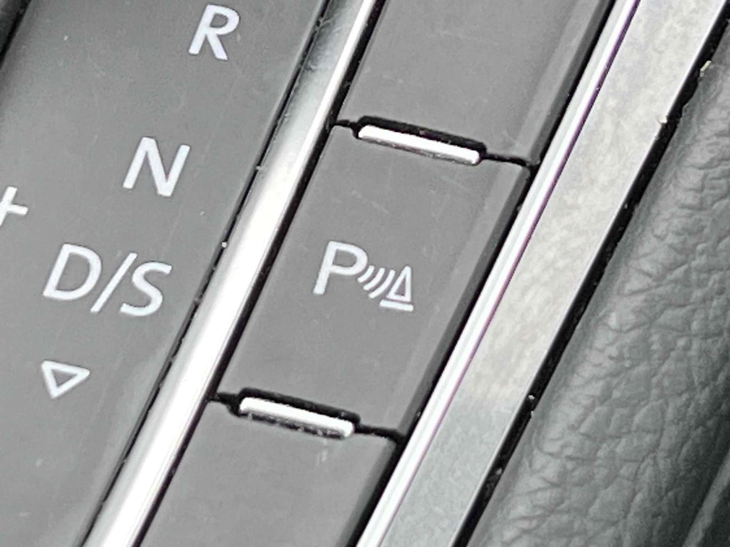 Used Volkswagen Golf 2019 for sale - 76600759: Photo 23