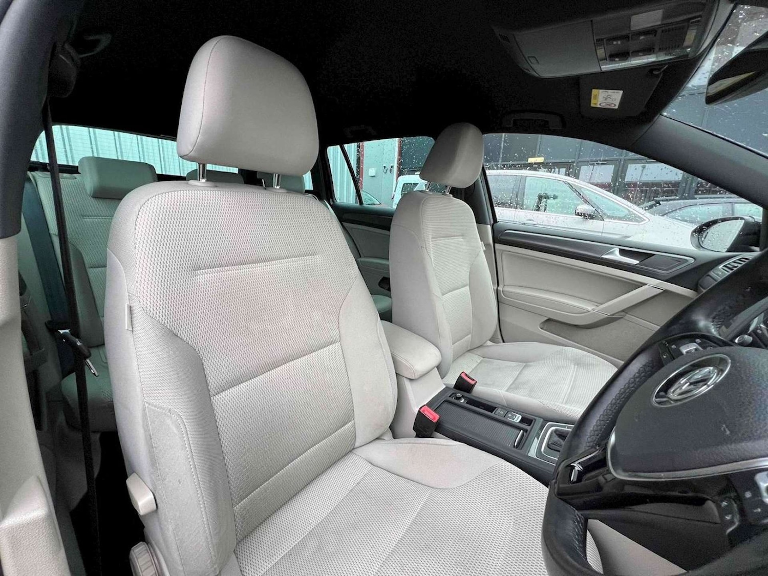 Used Volkswagen Golf 2019 for sale - 76600759: Photo 8