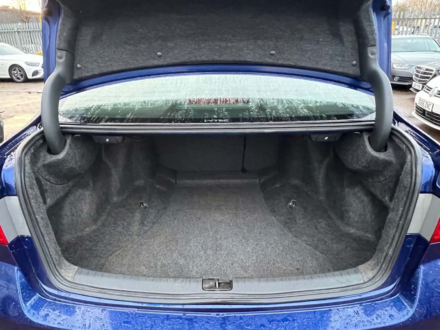 Used Honda Accord 2011 for sale - 77073383: Photo 73