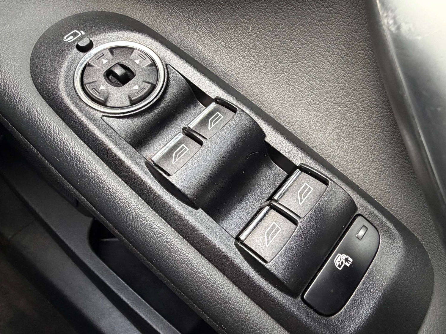 Used Ford Mondeo 2013 for sale - 77583986: Photo 62