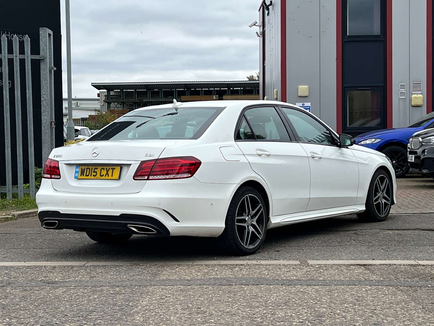 Used Mercedes-Benz E Class 2015 for sale - 76359677: Photo 17