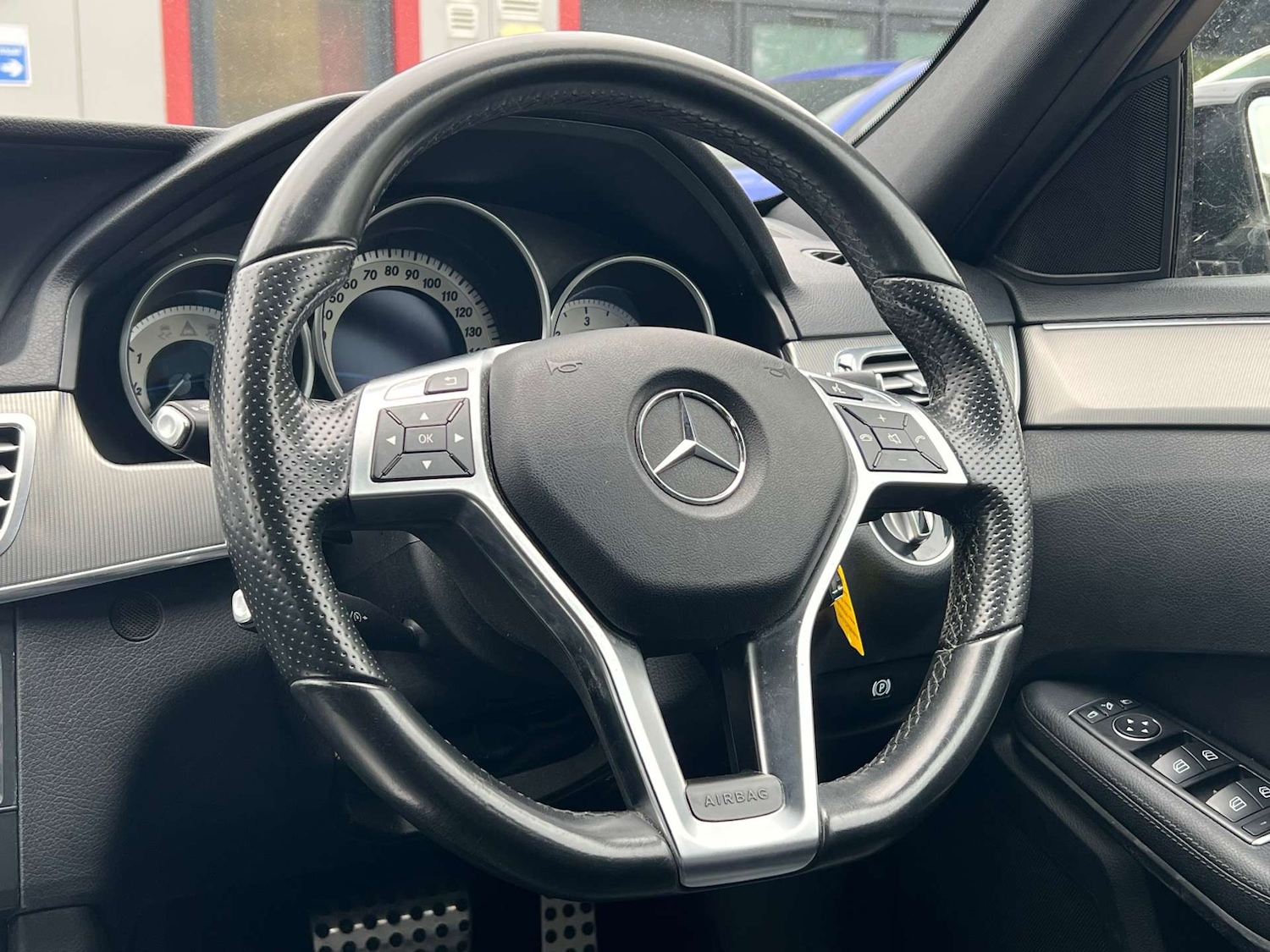 Used Mercedes-Benz E Class 2015 for sale - 76359677: Photo 26