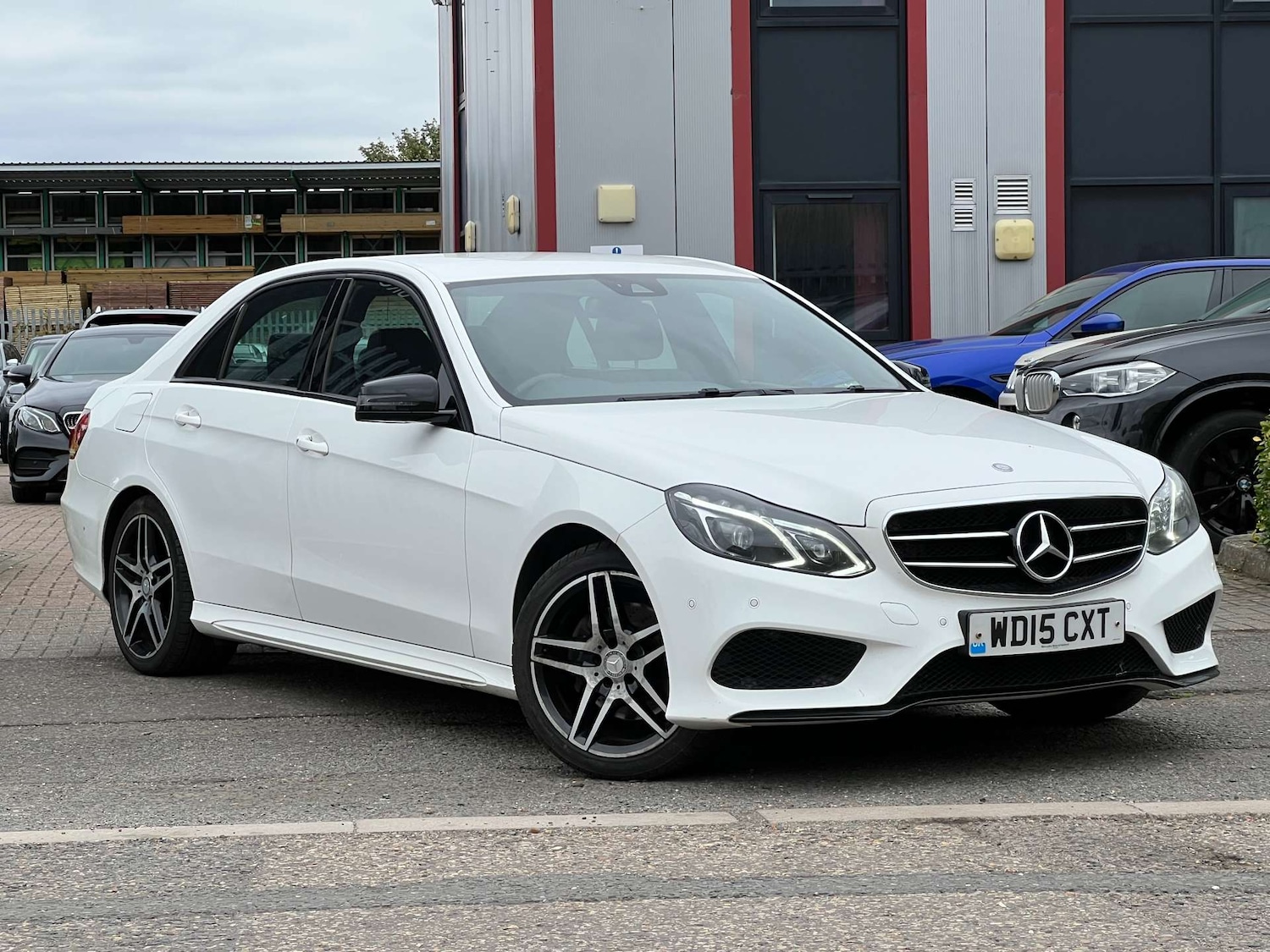 Used Mercedes-Benz E Class 2015 for sale - 76359677: Photo 3