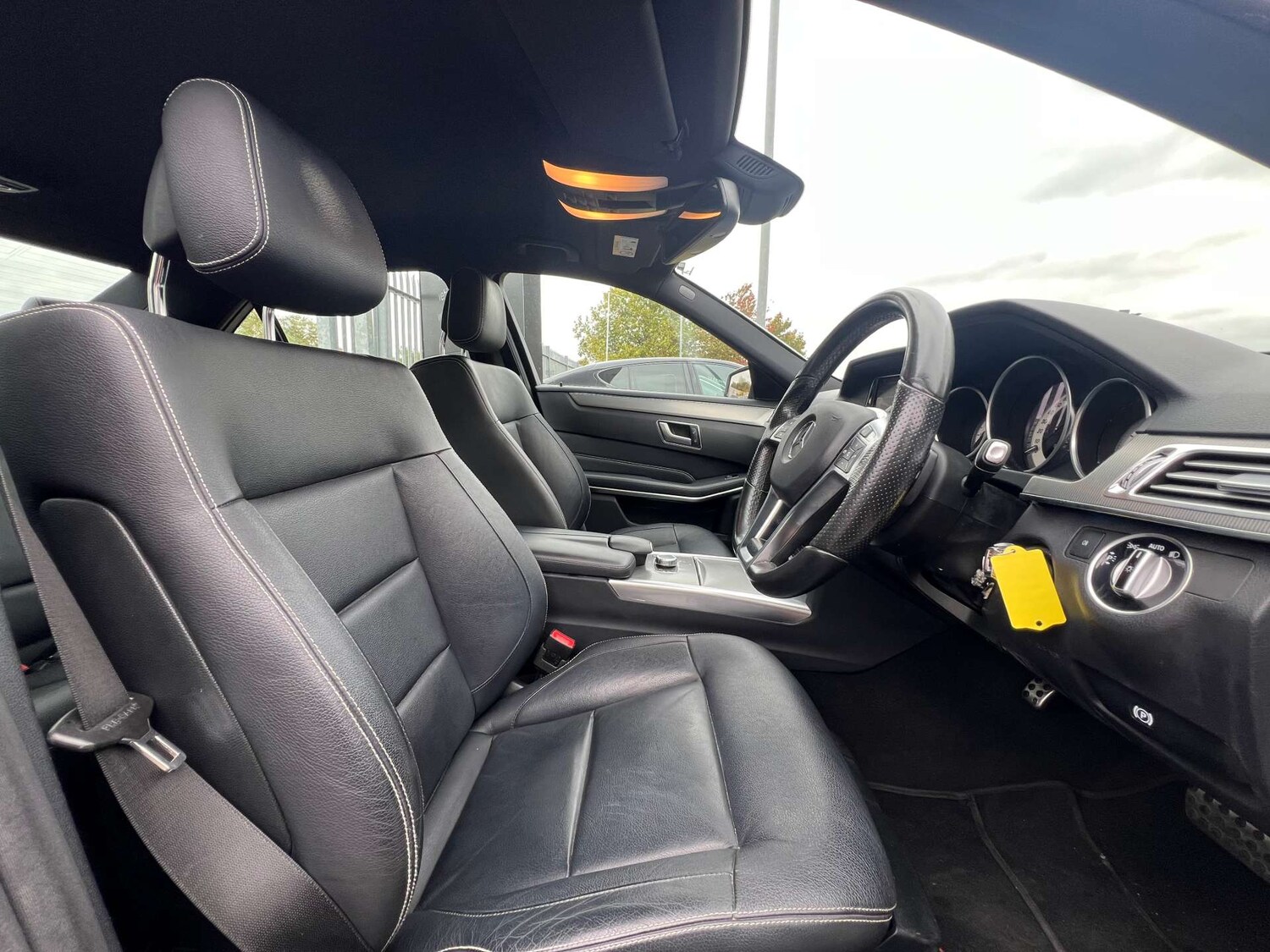 Used Mercedes-Benz E Class 2015 for sale - 76359677: Photo 31