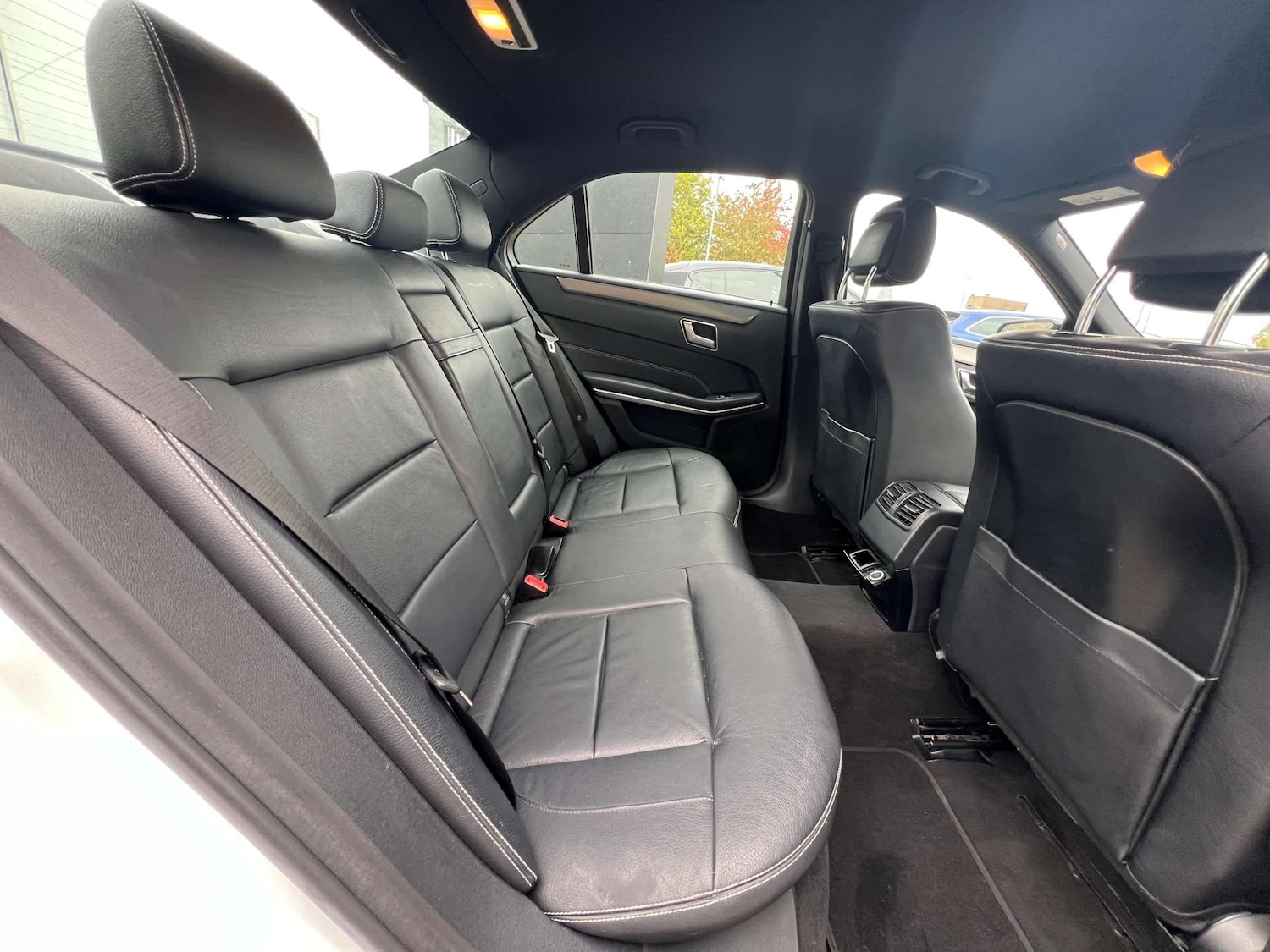 Used Mercedes-Benz E Class 2015 for sale - 76359677: Photo 32