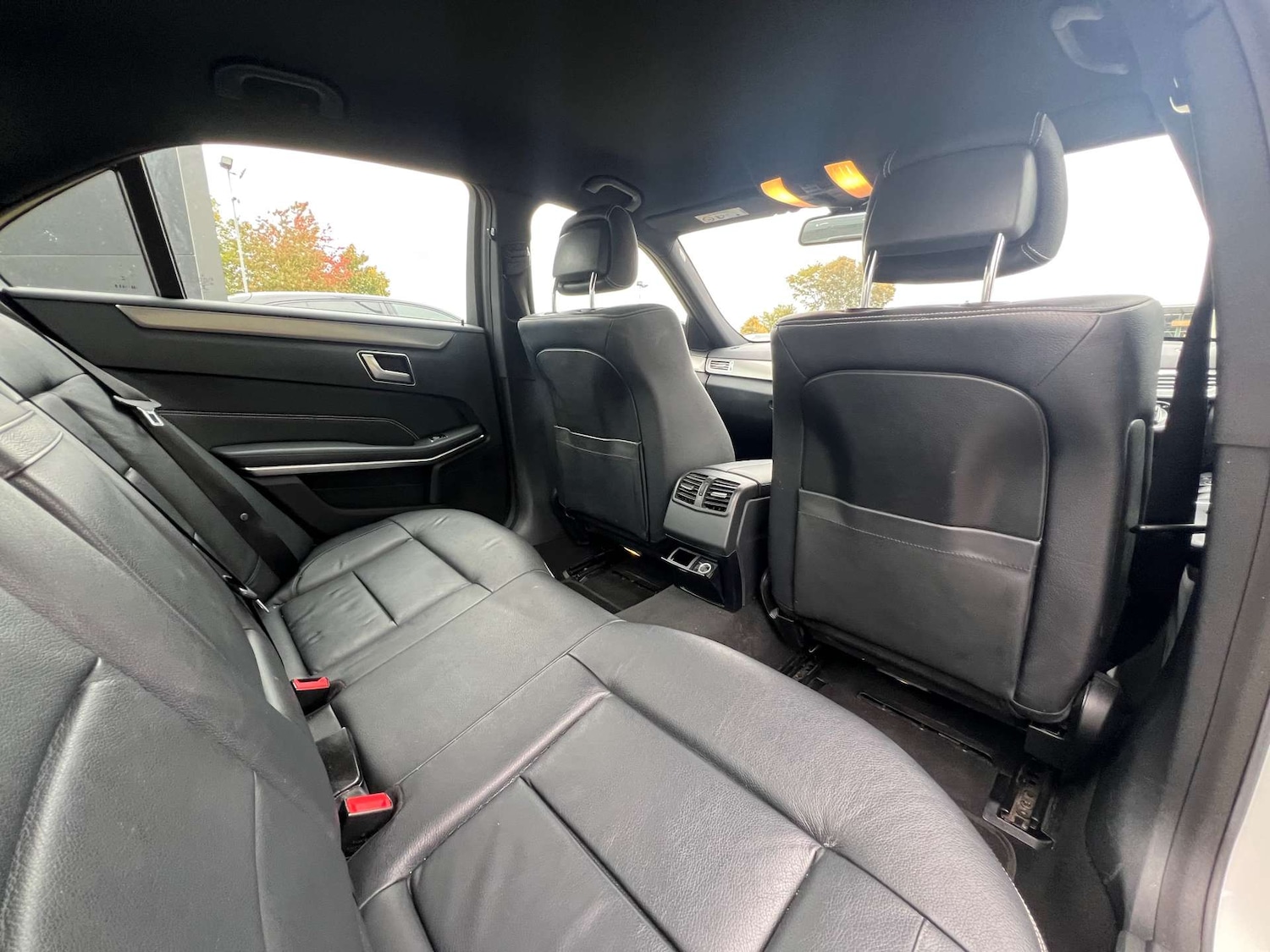 Used Mercedes-Benz E Class 2015 for sale - 76359677: Photo 33