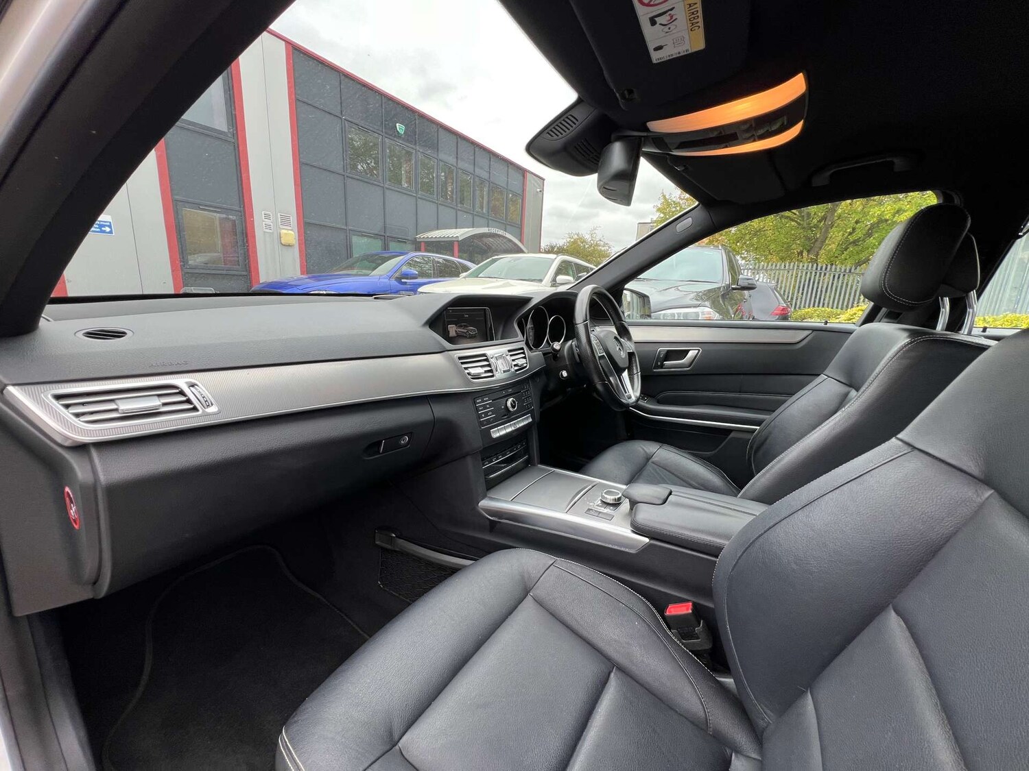 Used Mercedes-Benz E Class 2015 for sale - 76359677: Photo 40