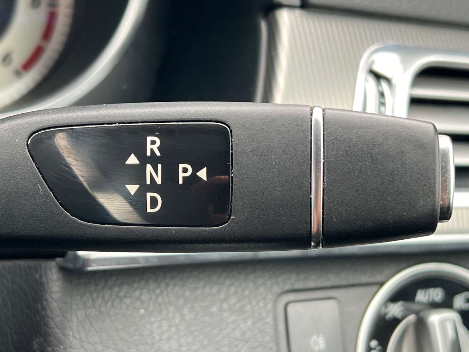 Used Mercedes-Benz E Class 2015 for sale - 76359677: Photo 61