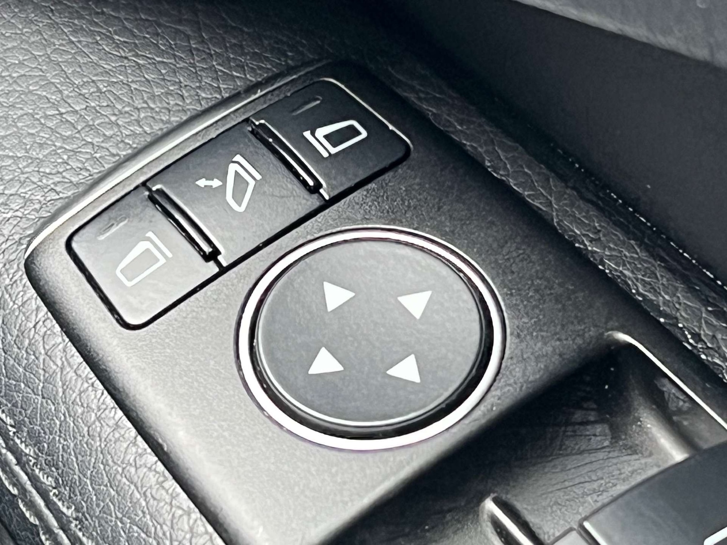 Used Mercedes-Benz E Class 2015 for sale - 76359677: Photo 63