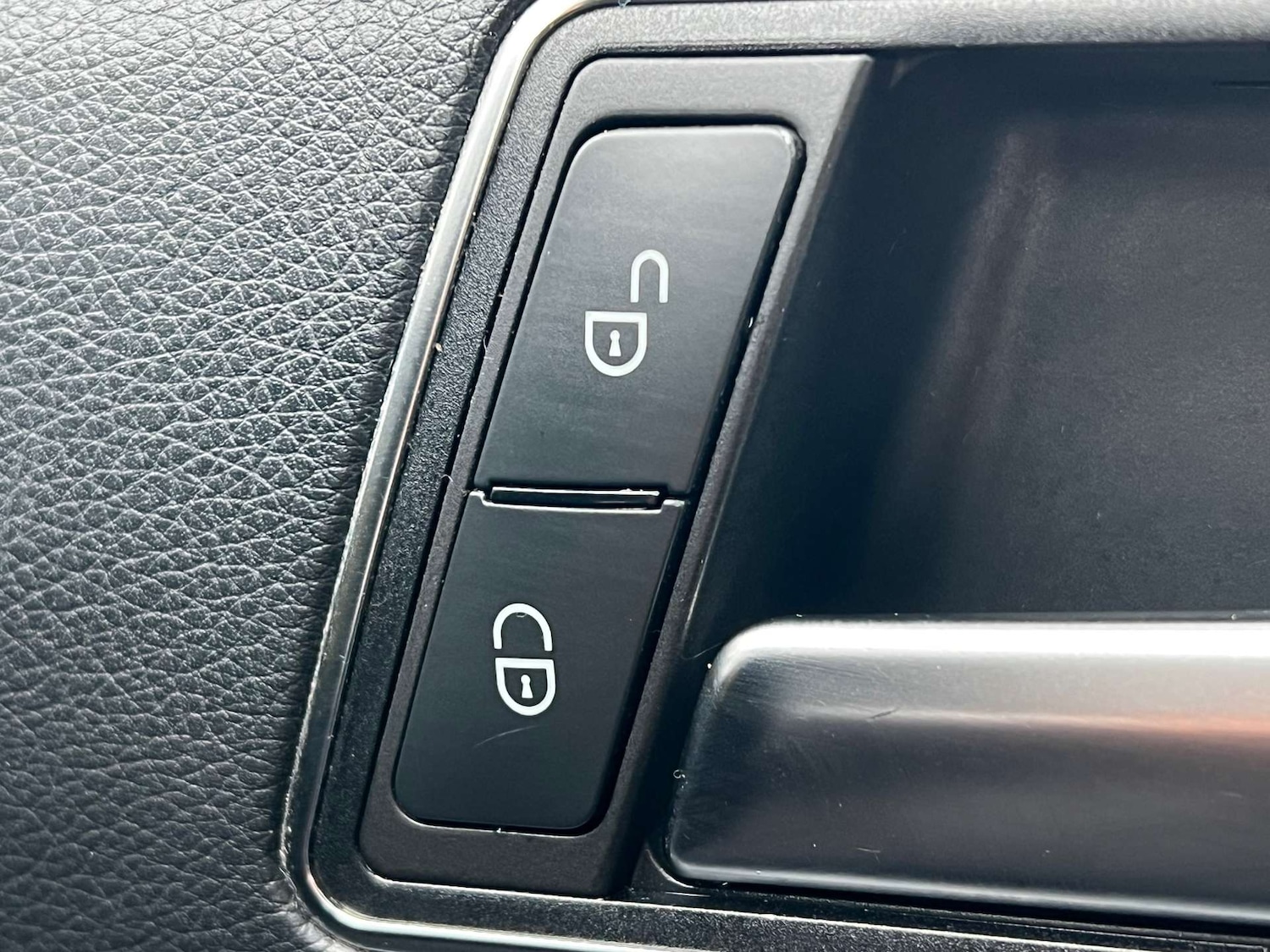 Used Mercedes-Benz E Class 2015 for sale - 76359677: Photo 66