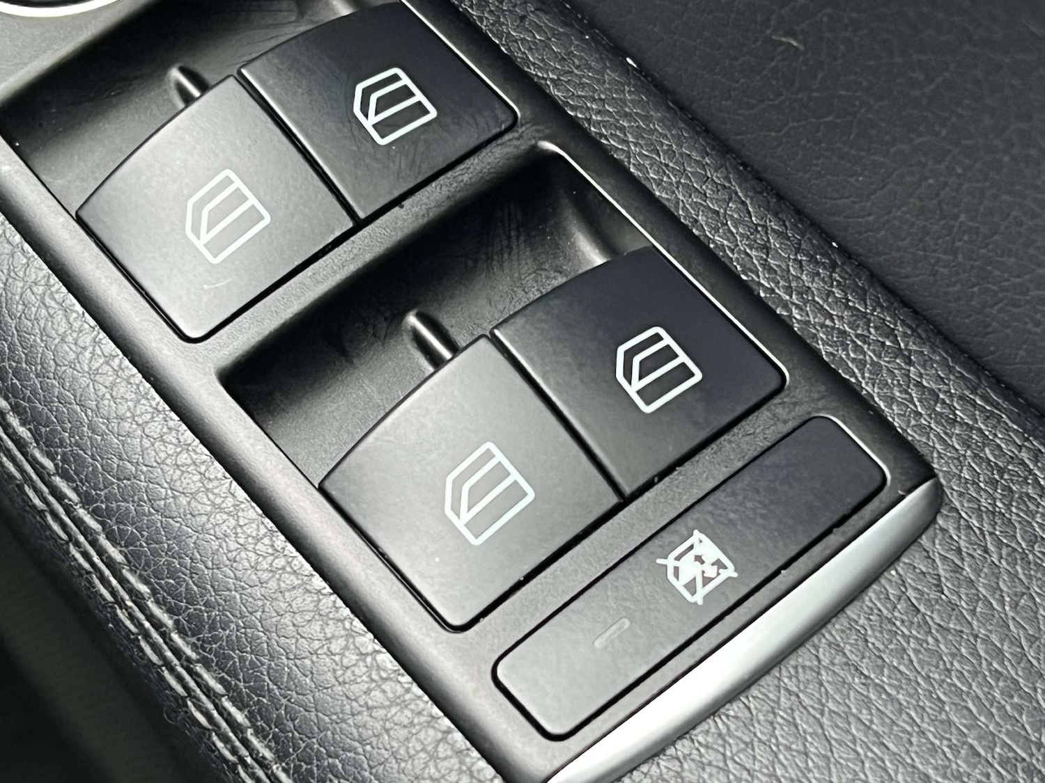 Used Mercedes-Benz E Class 2015 for sale - 76359677: Photo 67