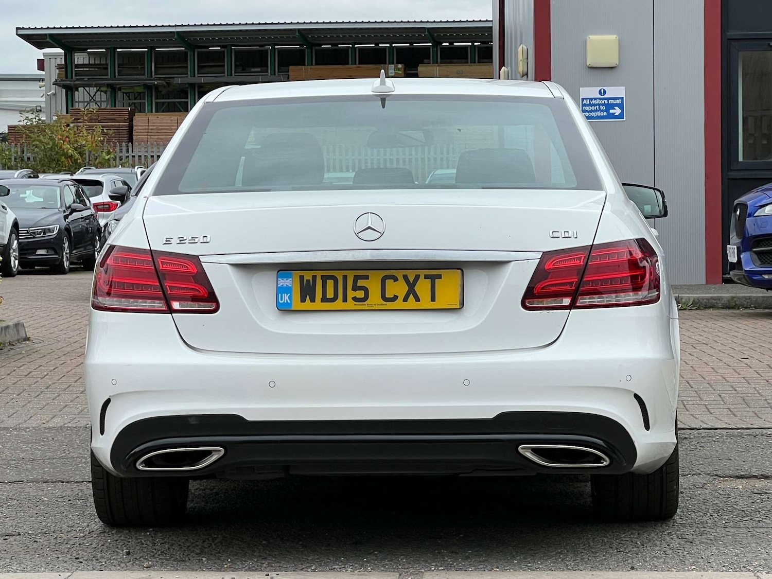 Used Mercedes-Benz E Class 2015 for sale - 76359677: Photo 9