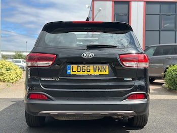 Used Kia Sorento 2016 for sale - 79486182: Photo