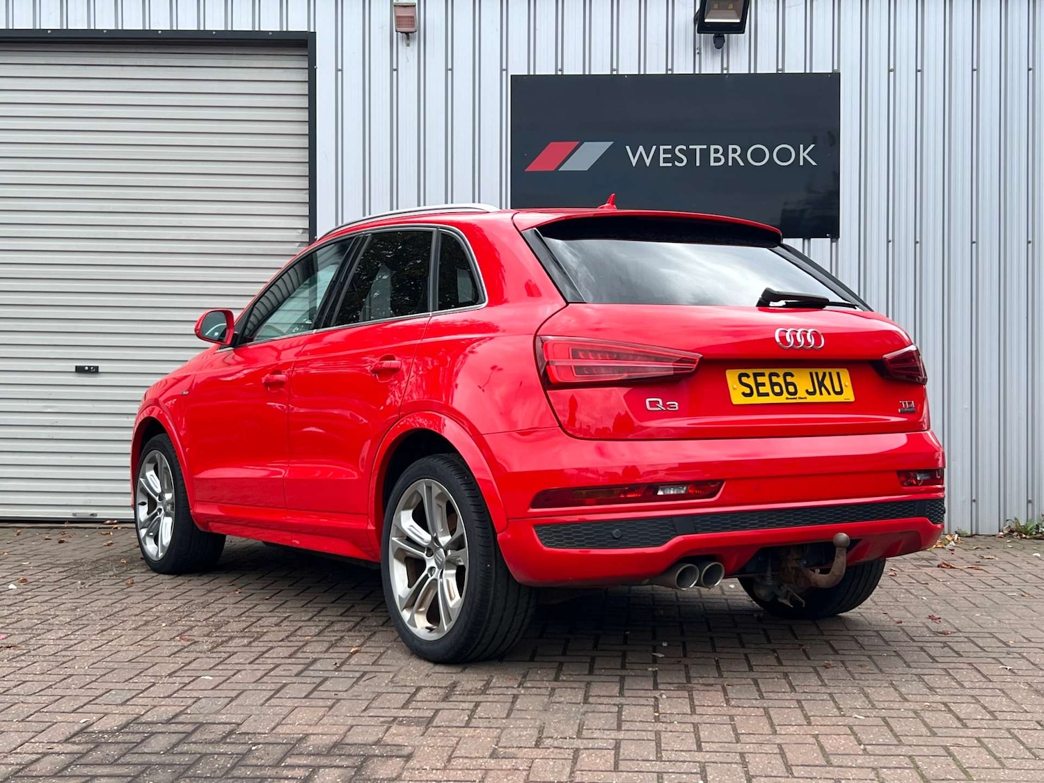 Used Audi Q3 2017 for sale - 76367348: Photo 12