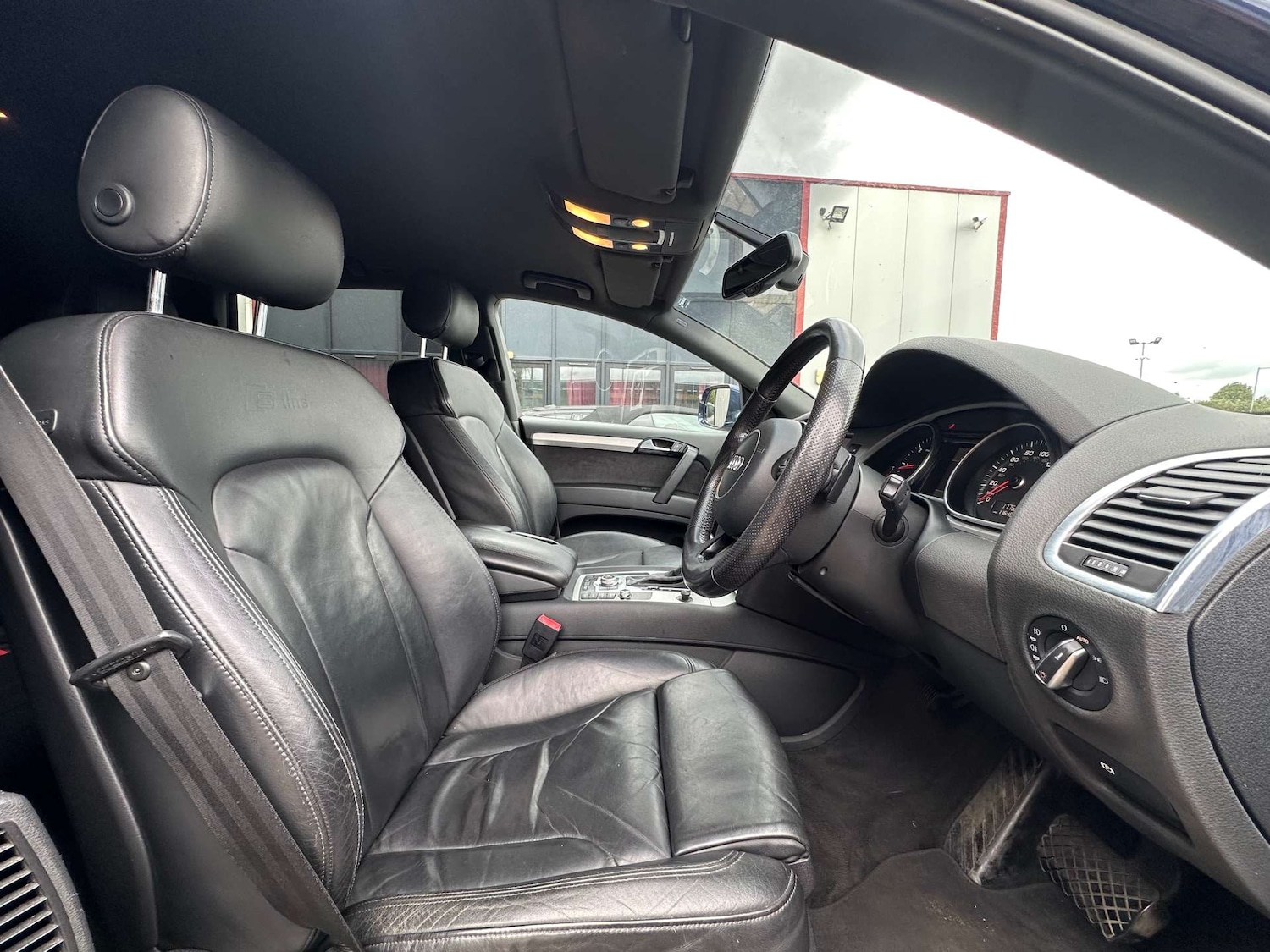 Used Audi Q3 2017 for sale - 76367348: Photo 21