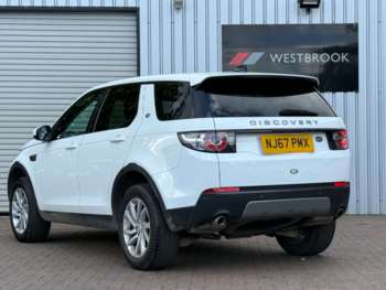 Used Land Rover Discovery Sport 2017 for sale - 74565133: Photo