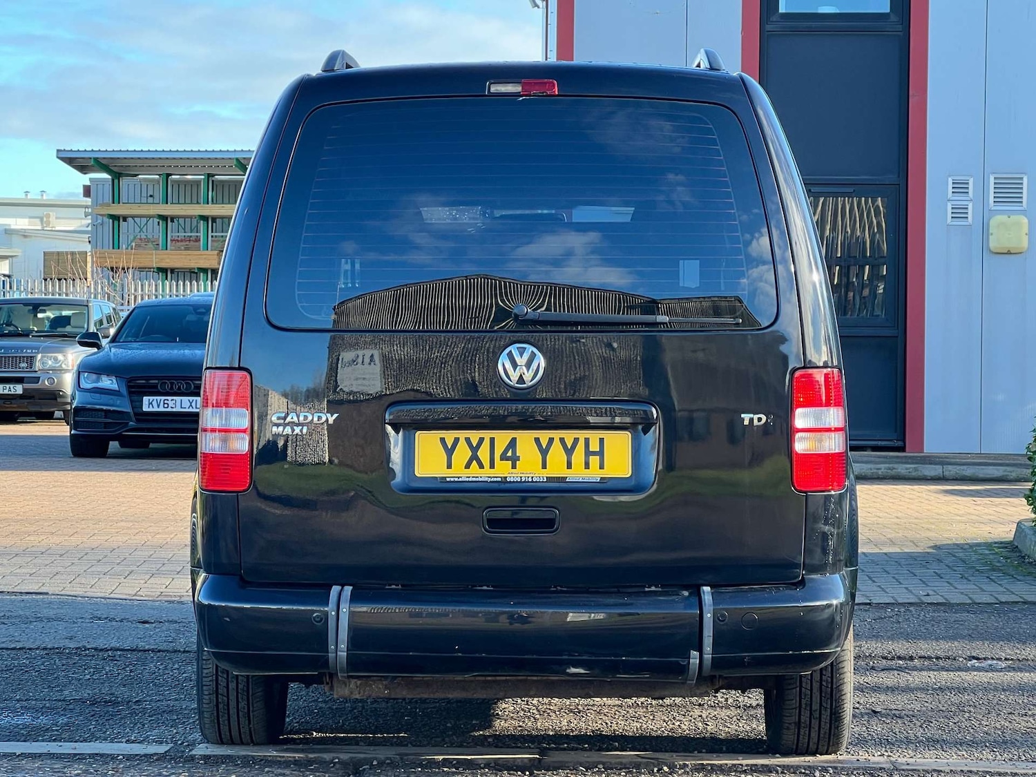 Used Volkswagen Caddy Maxi Life 2014 for sale - 75557522: Photo 10