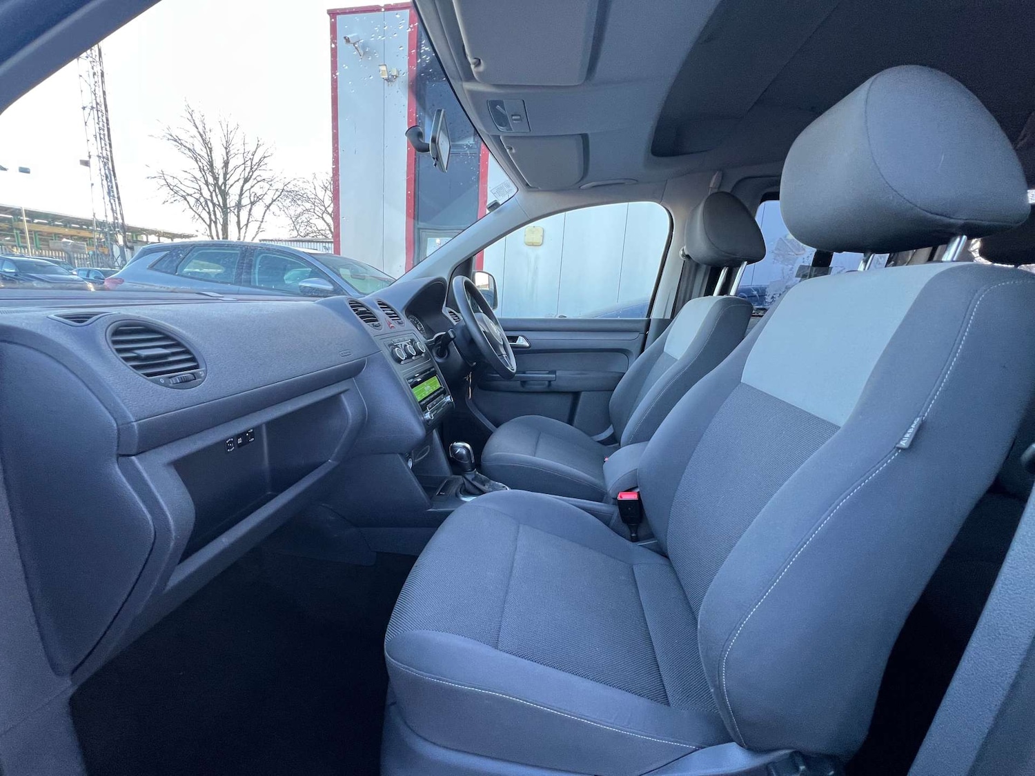 Used Volkswagen Caddy Maxi Life 2014 for sale - 75557522: Photo 32