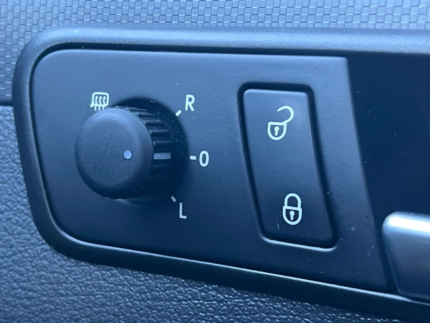 Used Volkswagen Caddy Maxi Life 2014 for sale - 75557522: Photo 40