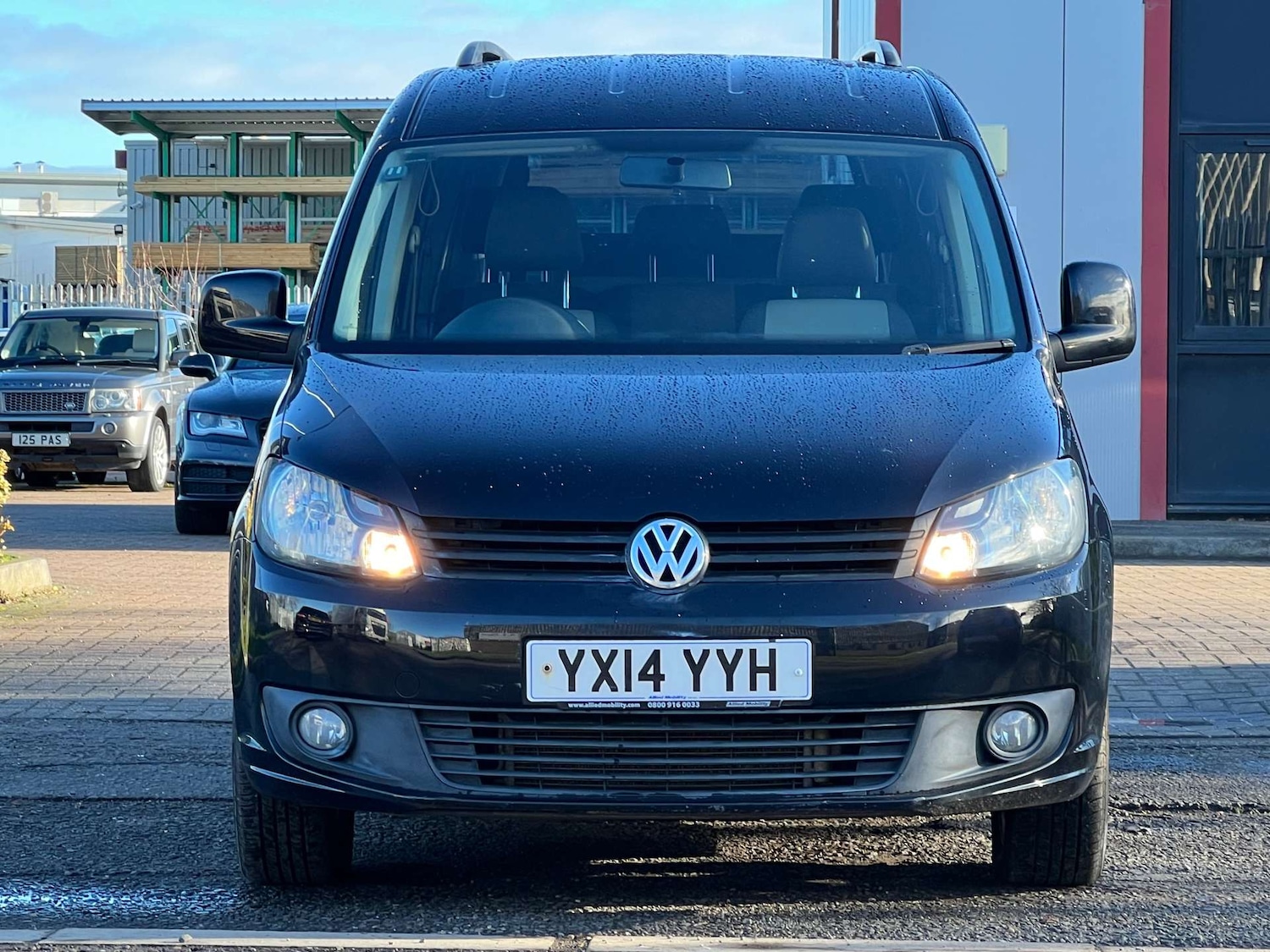 Used Volkswagen Caddy Maxi Life 2014 for sale - 75557522: Photo 6