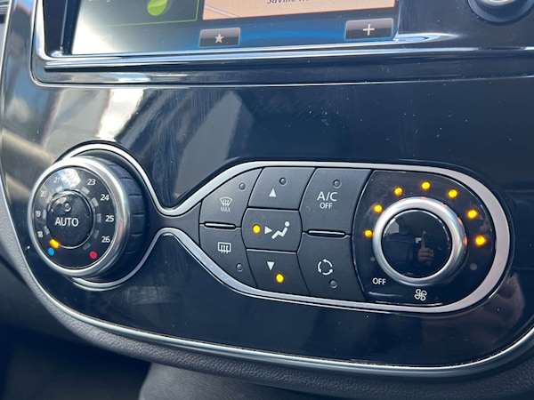 Used Renault Captur 2017 for sale - 75159355: Photo 37