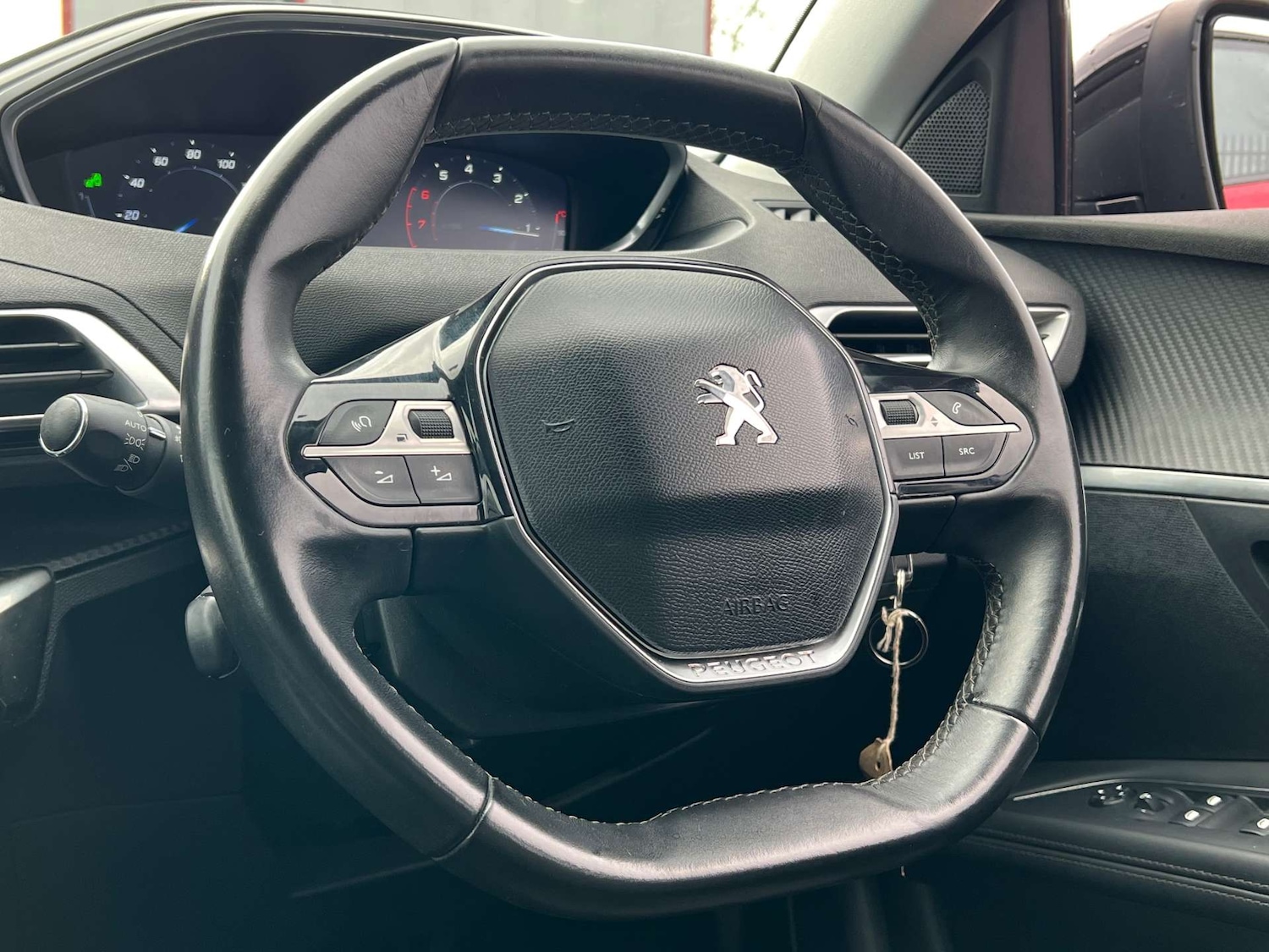 Used Peugeot 3008 2017 for sale - 77662779: Photo 25