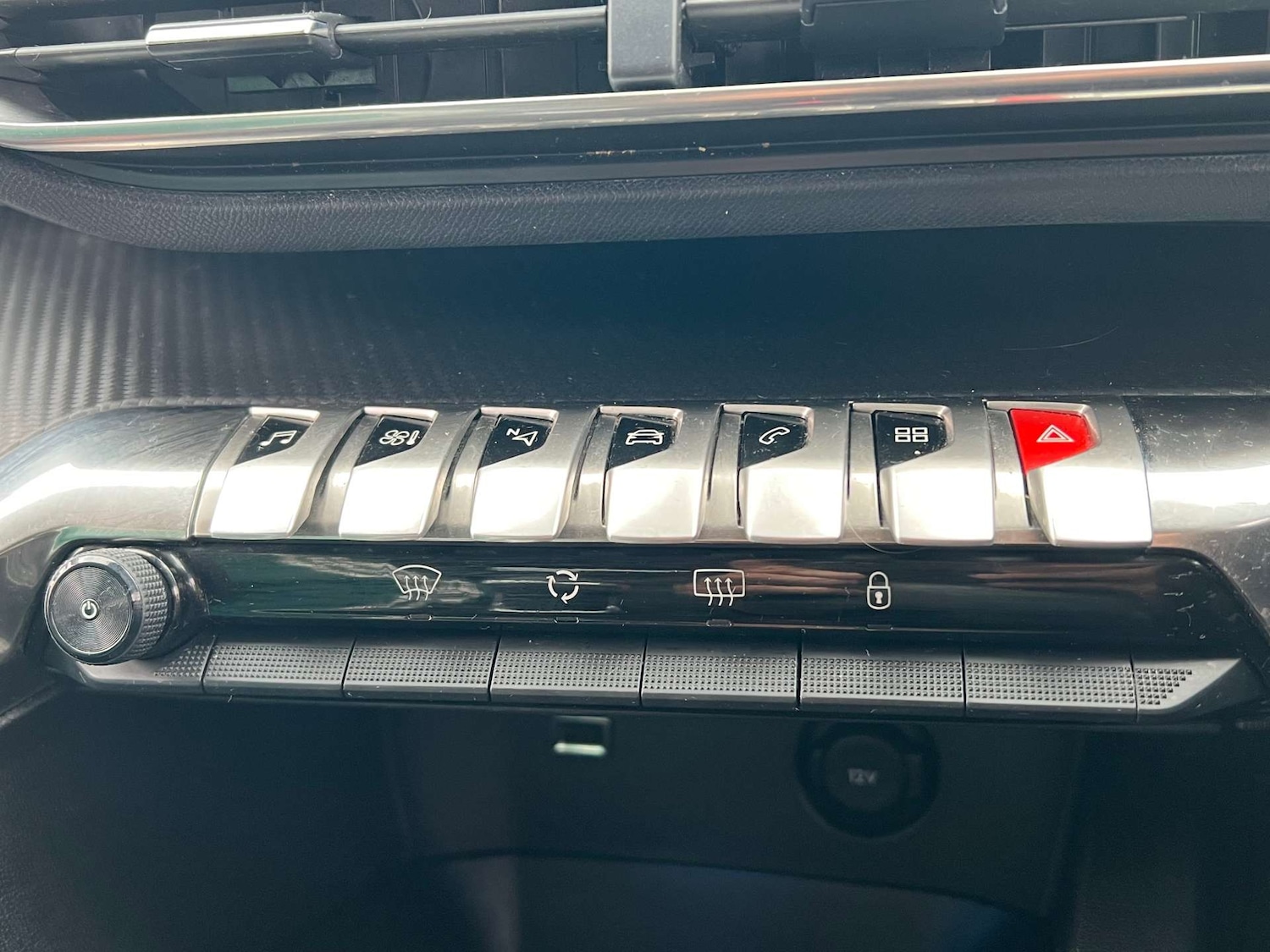 Used Peugeot 3008 2017 for sale - 77662779: Photo 45