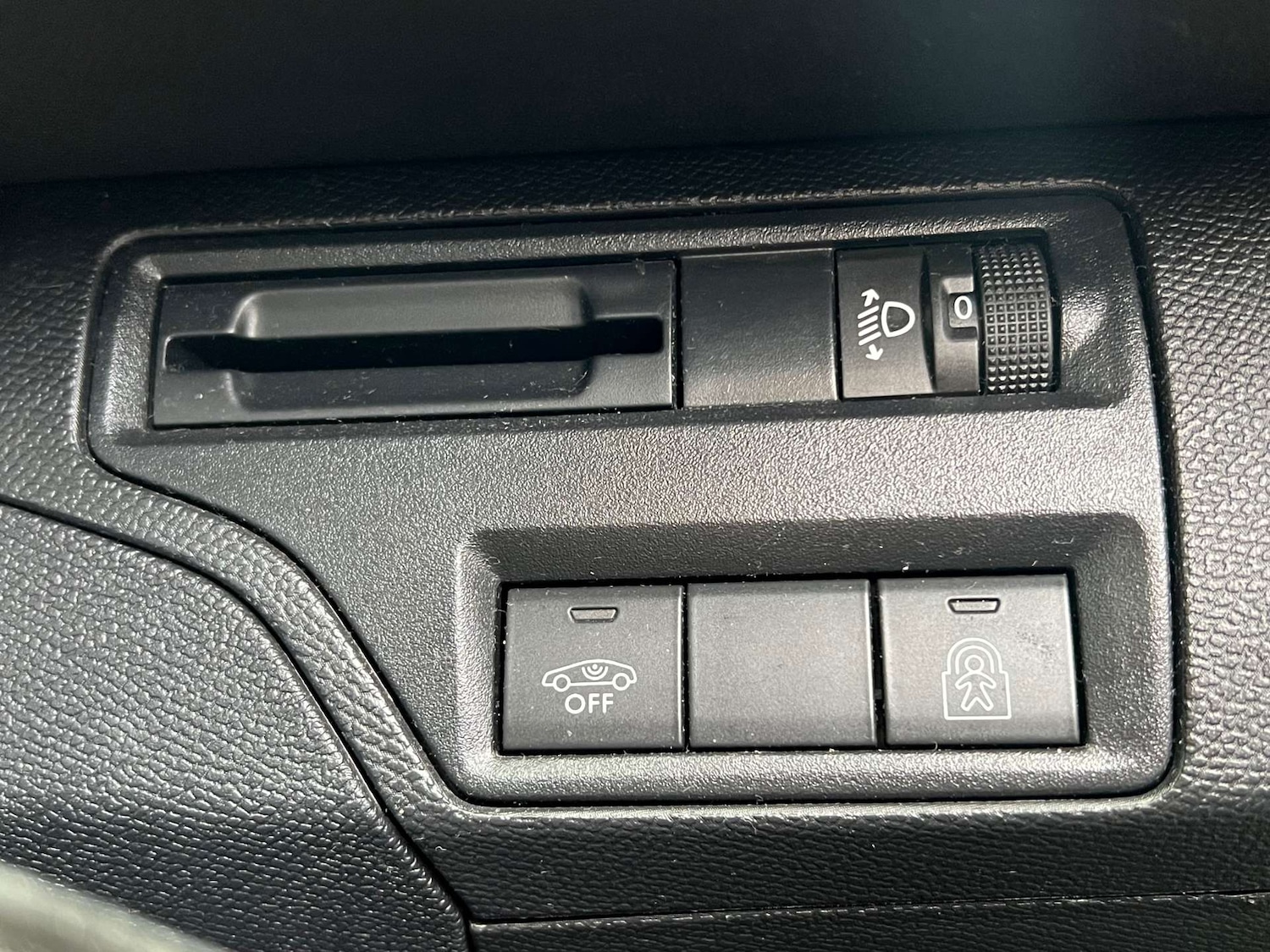 Used Peugeot 3008 2017 for sale - 77662779: Photo 62