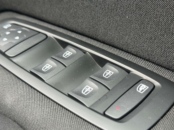 Used Renault Megane 2019 for sale - 75643009: Photo 51