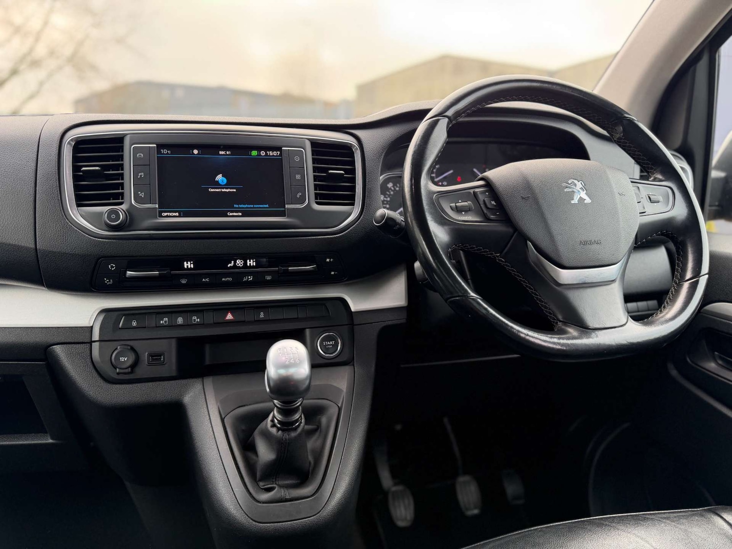 Used Peugeot Traveller 2018 for sale - 78011085: Photo 25