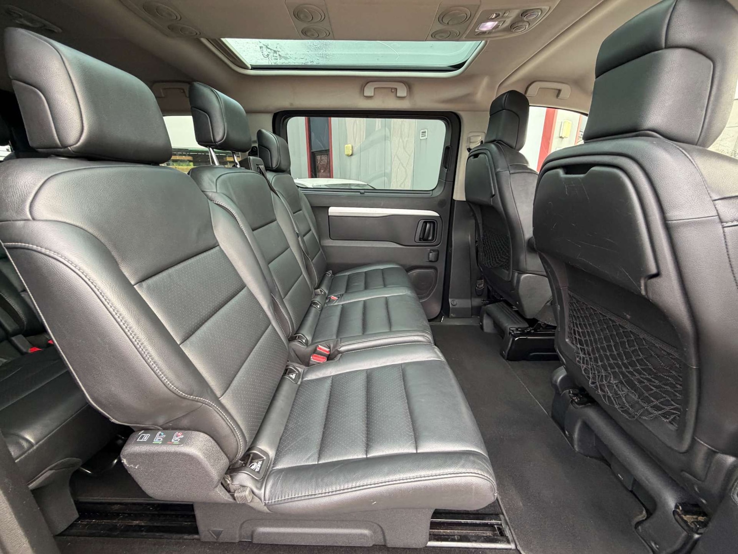 Used Peugeot Traveller 2018 for sale - 78011085: Photo 35