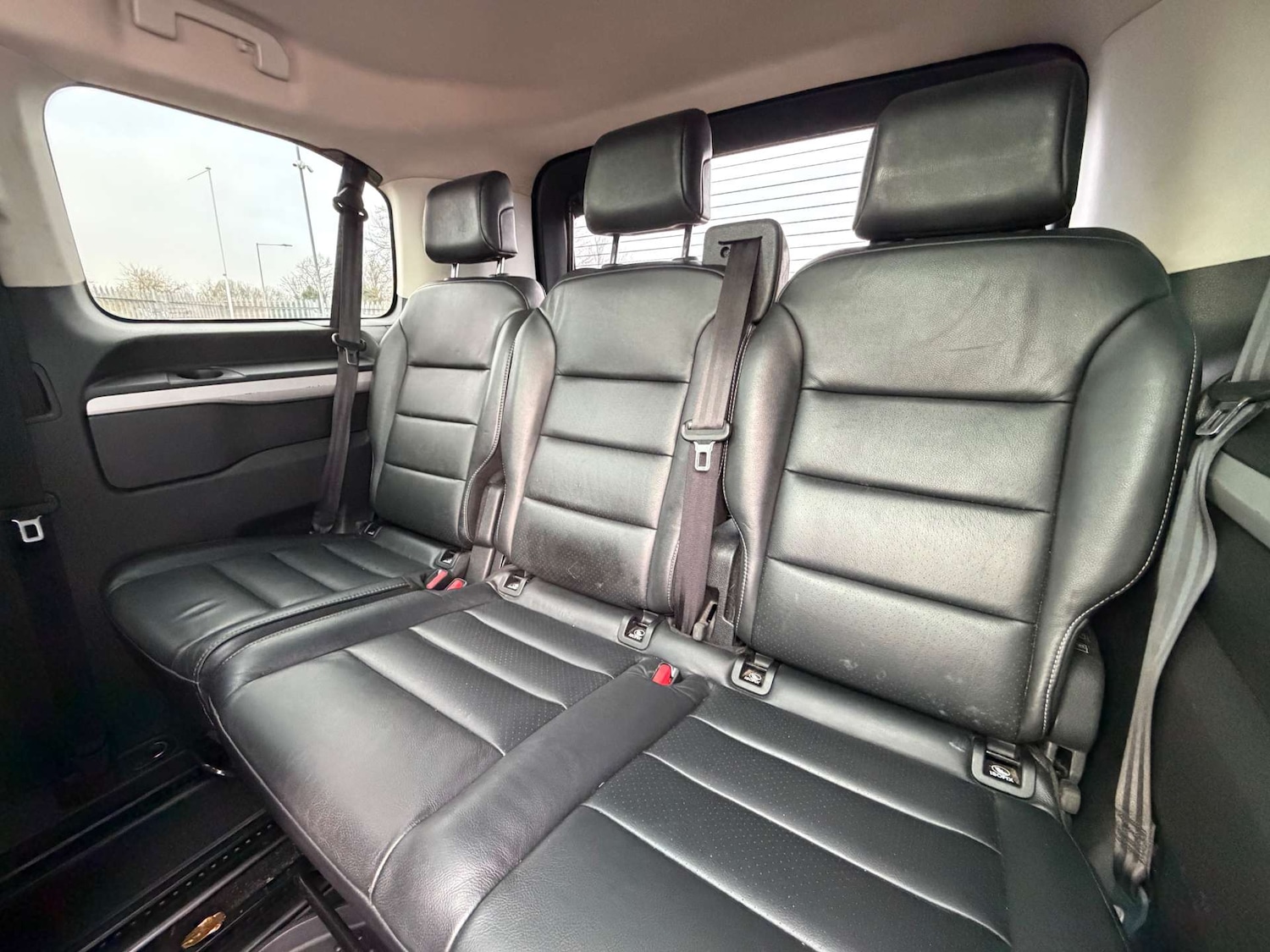 Used Peugeot Traveller 2018 for sale - 78011085: Photo 39