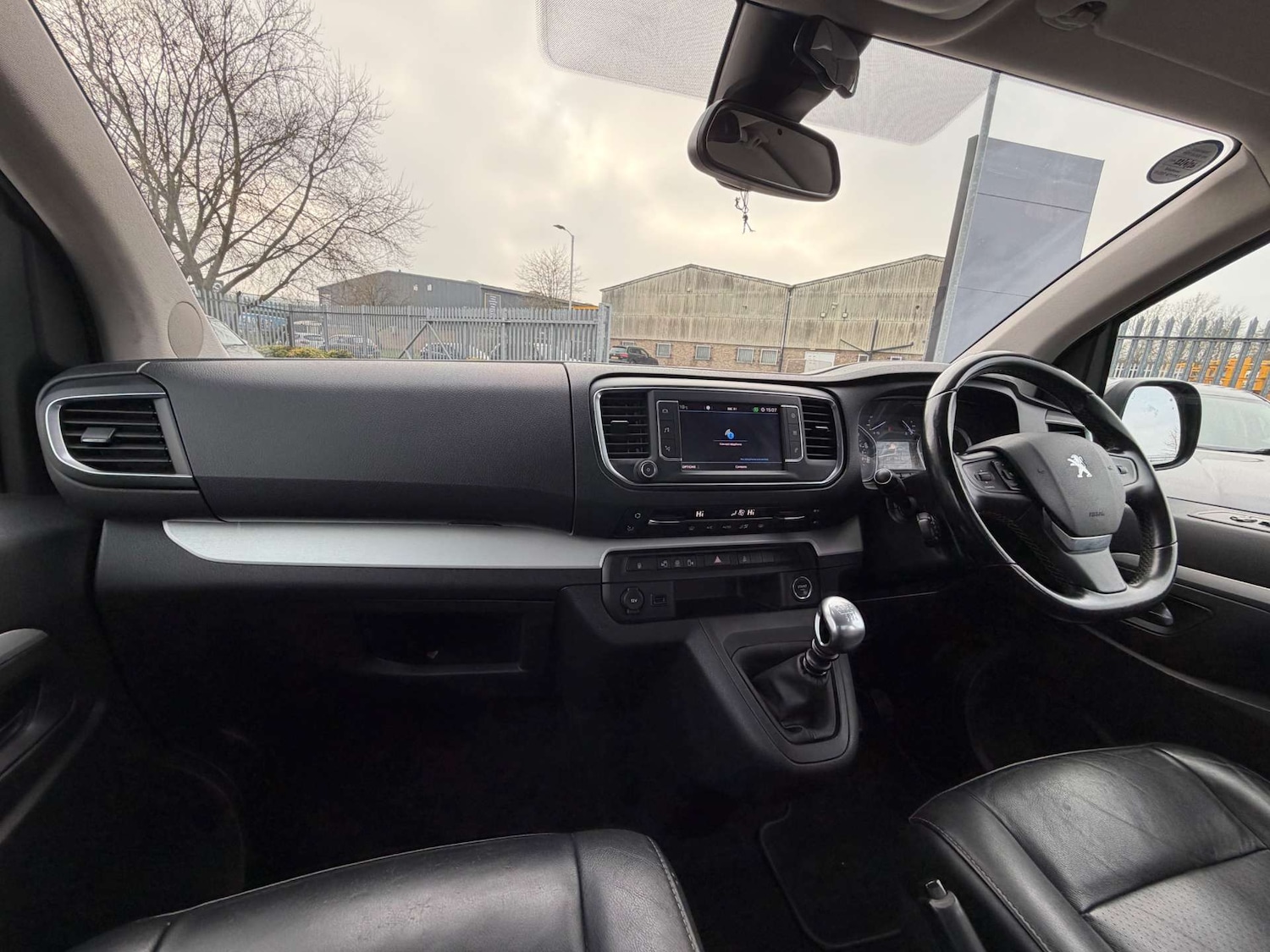 Used Peugeot Traveller 2018 for sale - 78011085: Photo 49