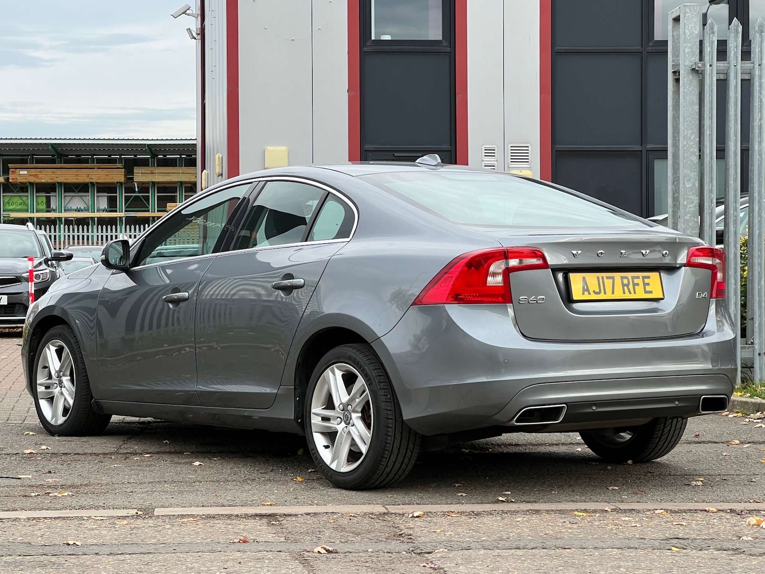 Used Volvo S60 2017 for sale - 76493609: Photo 11