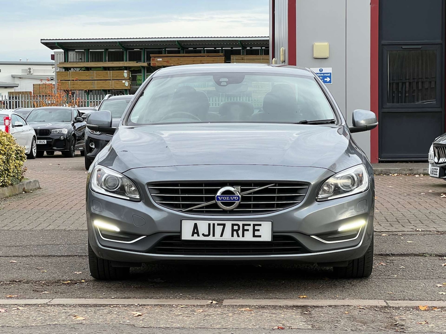 Used Volvo S60 2017 for sale - 76493609: Photo 14