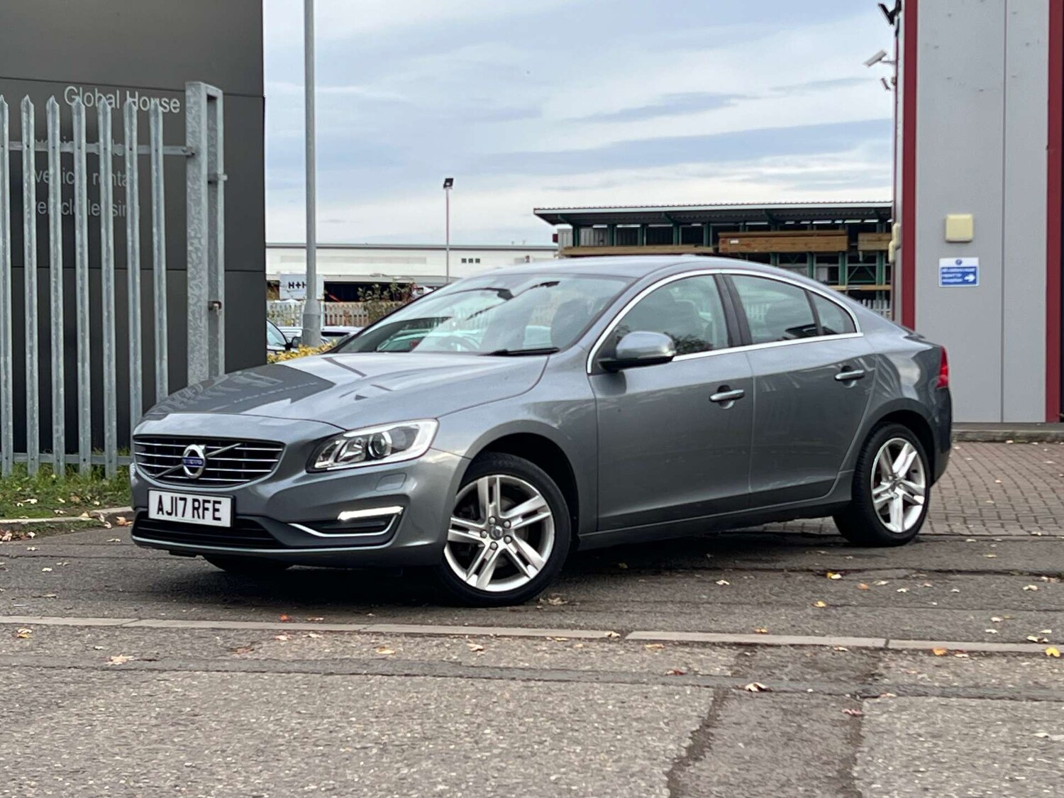 Used Volvo S60 2017 for sale - 76493609: Photo 16