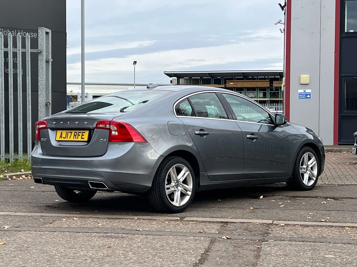 Used Volvo S60 2017 for sale - 76493609: Photo 18