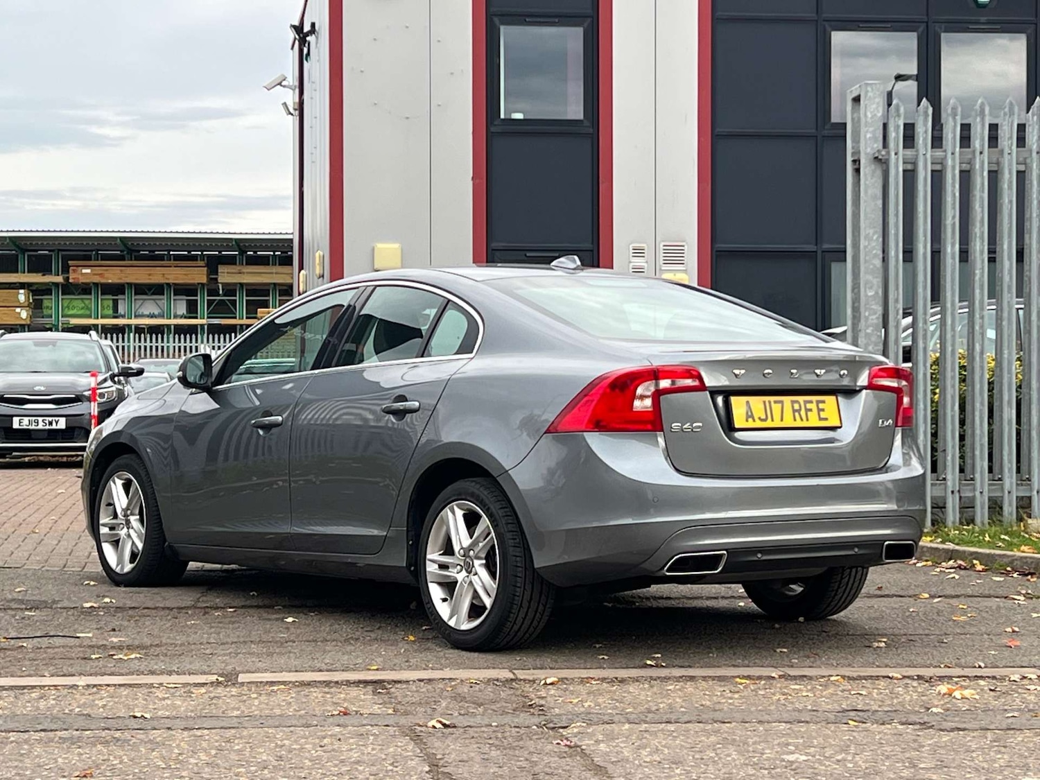 Used Volvo S60 2017 for sale - 76493609: Photo 21