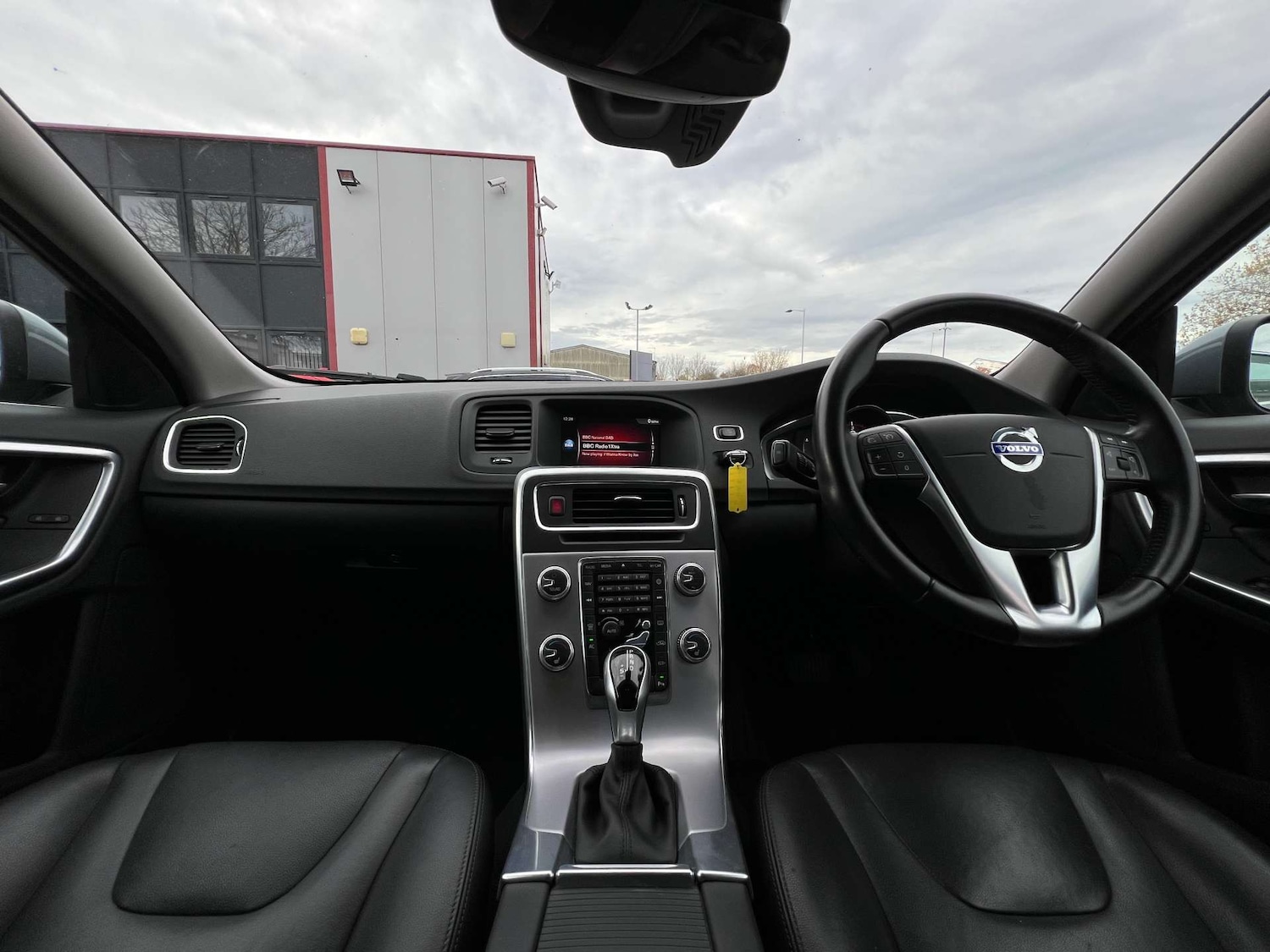 Used Volvo S60 2017 for sale - 76493609: Photo 23