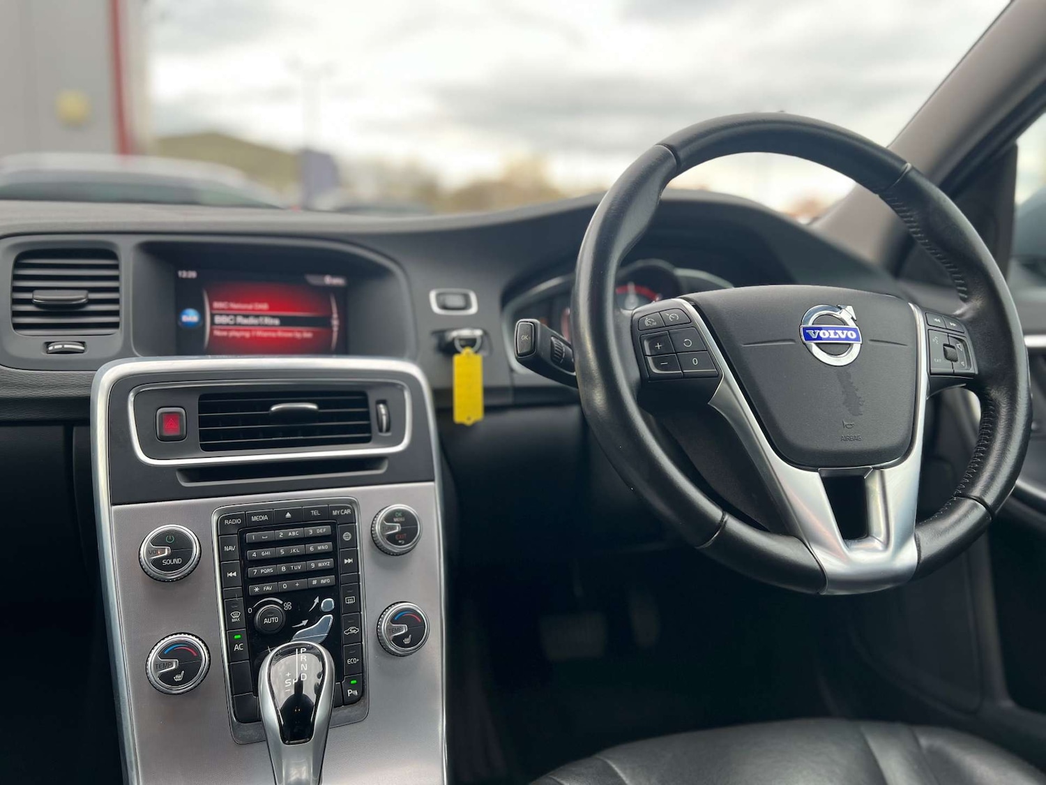 Used Volvo S60 2017 for sale - 76493609: Photo 25